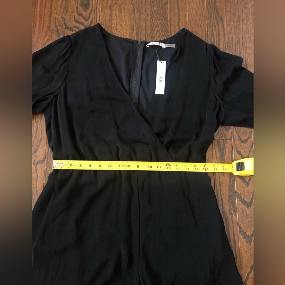 Alice + Olivia Women’s 14 Black Sinclair V-Neck Long-Sleeved Romper - NWT! - Picture 11 of 16